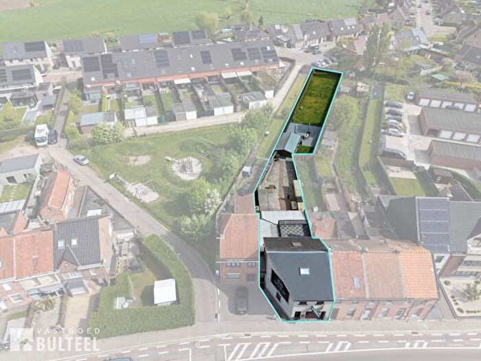 Maison 6 pièces à Kleibeekstraat, SintNiklaas, à vendre