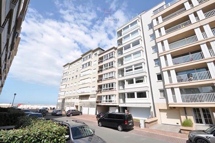 Appartement 9 pièces à louer à Zeerobbenlaan, KnokkeHeist