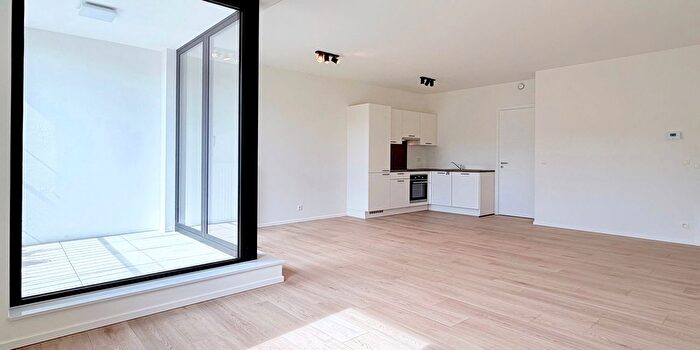 Appartement 2 pièces à louer à Rue Julie Dessy, Jambes