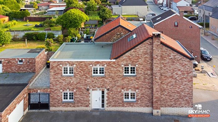 Maison 4 pièces à Rue de Velroux, Grâcehollogne, à vendre