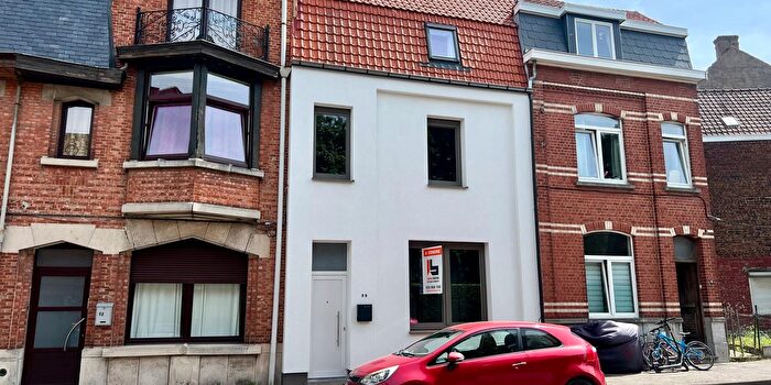 Jan van Nassaustraat, Ronse : Maison 4 pièces à vendre