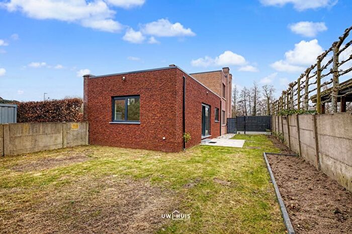 Maison 3 pièces à Leon Scheerderslaan, SintNiklaas, à vendre