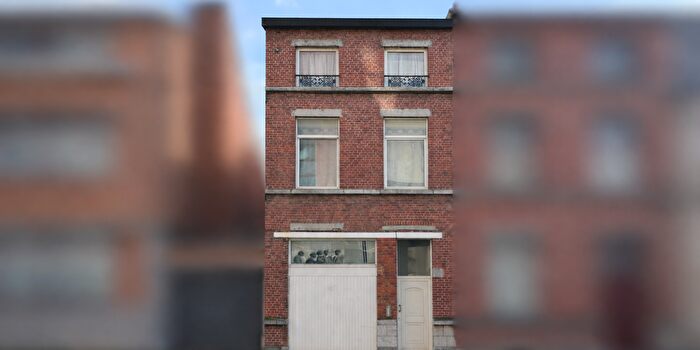 Appartement 7 pièces à rue du gouvernement, Mons, à vendre