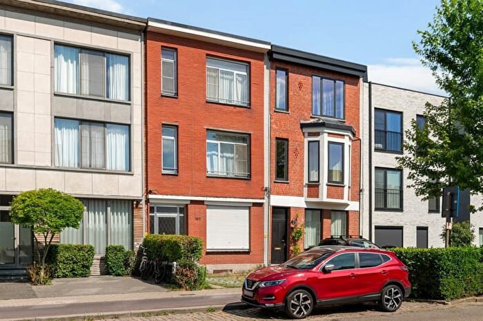 Edegemsestraat, Mortsel : Appartement 6 pièces à vendre