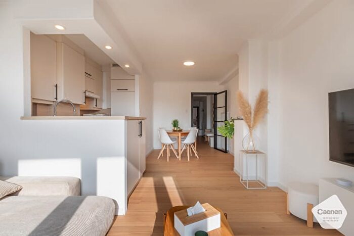 Appartement 8 pièces à Graaf Jansdijk, VER, à vendre