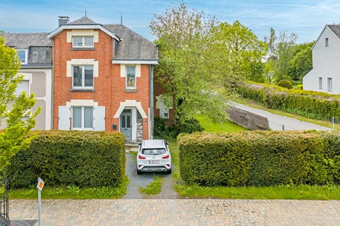 Avenue de la Gare, Neufchâteau : Maison 3 pièces à vendre