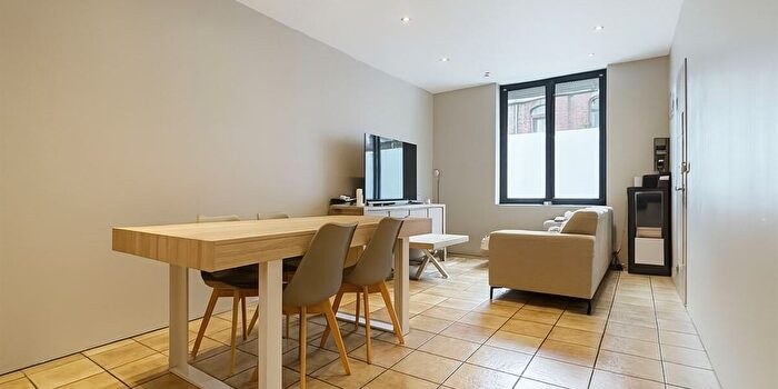 Maison 3 pièces à vendre à Moeskroen, Henegouwen