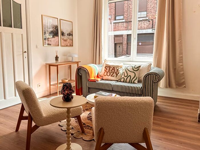 Appartement 4 pièces à Rue Paul Janson, Montigniessursambre, à louer