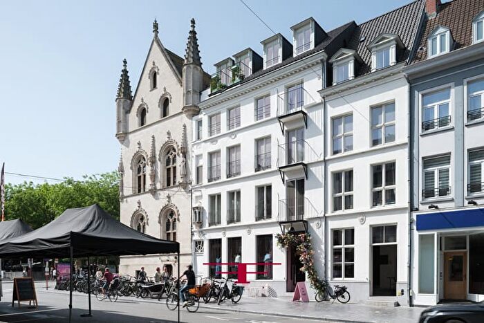 Appartement 1 pièce à vendre à Leiestraat, Kortrijk