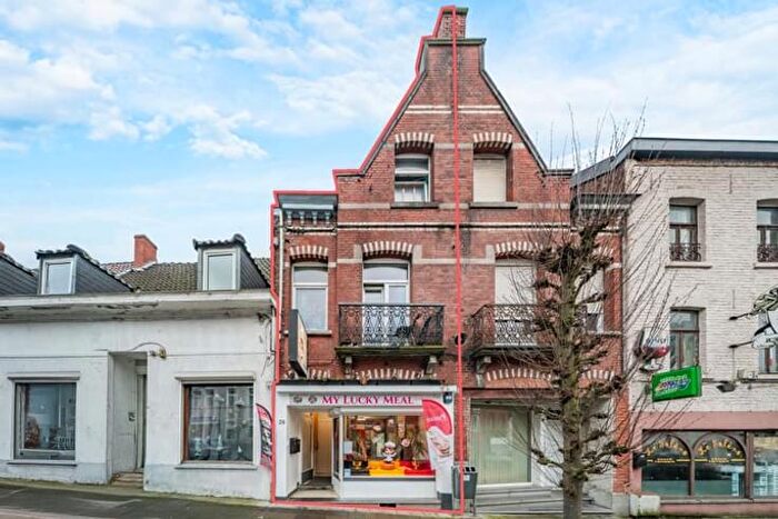 Avenue de la Basilique, Bonsecours : Maison 10 pièces à vendre