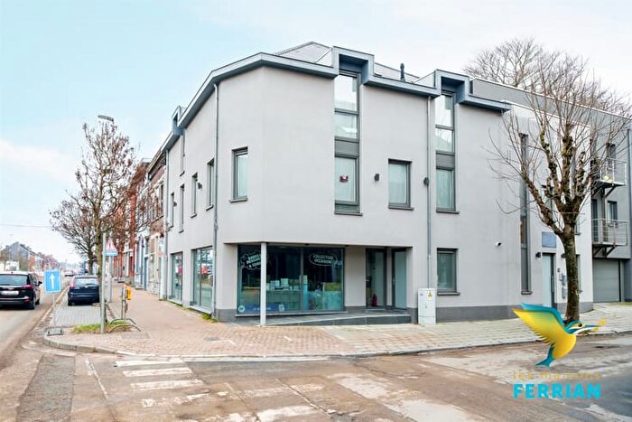 Rue Léopold II, a : Appartement 2 pièces à vendre