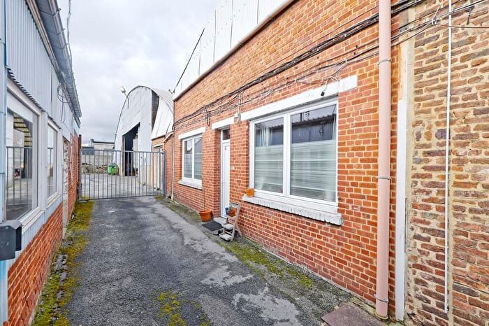 Rue de Velaine B, TAMINES : Maison 1 pièce à vendre