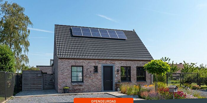 Hertog van Klevestraat A, Ruddervoorde : Maison 3 pièces à vendre