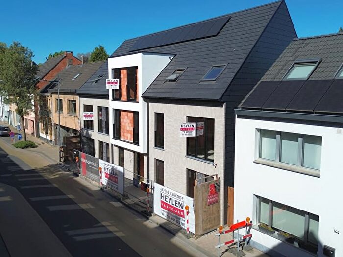 Appartement à Stationsstraat, Essen, à vendre