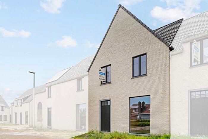 Maison 12 pièces à vendre à Koning Boudewijnstraat A, Lauwe