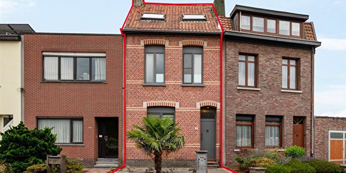 Maison 4 pièces à Fortsteenweg, Merksem, à vendre