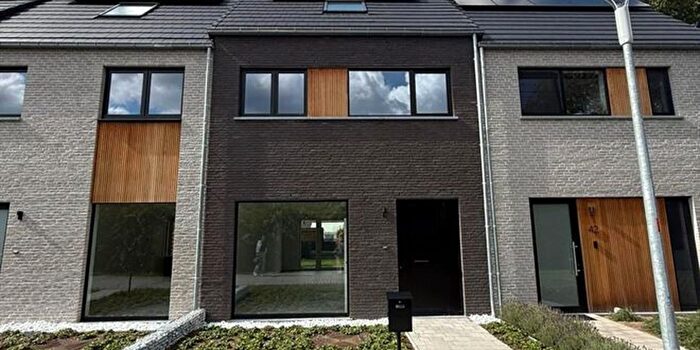 Maison 4 pièces à JB Coomansstraat, Berlaar, à louer