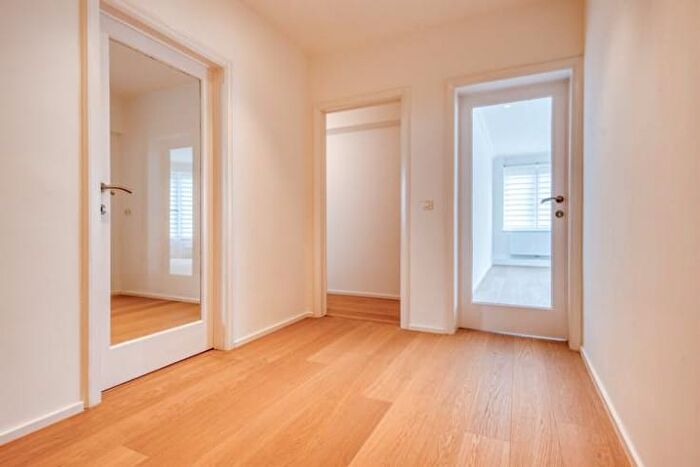 Boulevard Du Nord, Namur : Appartement 6 pièces à louer