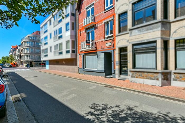 Nestor de Tièrestraat, KNOKKE : Appartement 3 pièces à vendre