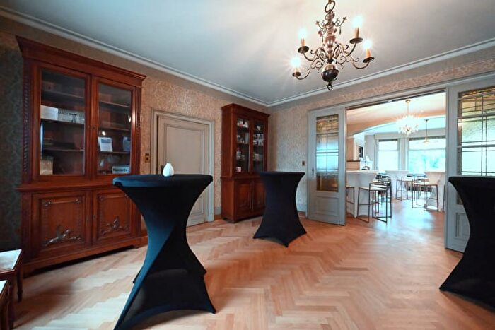 Maison 6 pièces à Marktplein, Ardooie, à louer