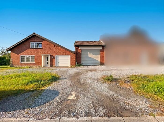 Chaussée de Nivelles, VIESVILLE : Maison 2 pièces à vendre