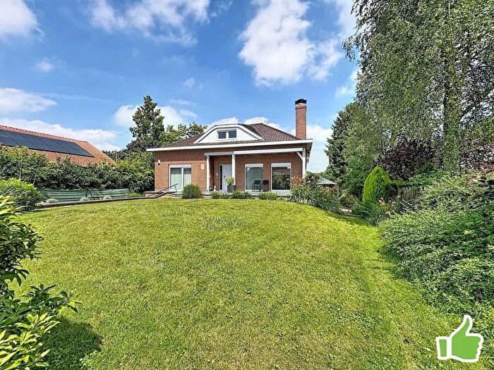 Maison 4 pièces à Rue du Chêne du Bus, LUINGNE, à vendre