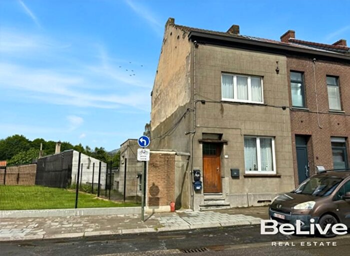 Maison 2 pièces à vendre à Rue Parmentier, La Louvière
