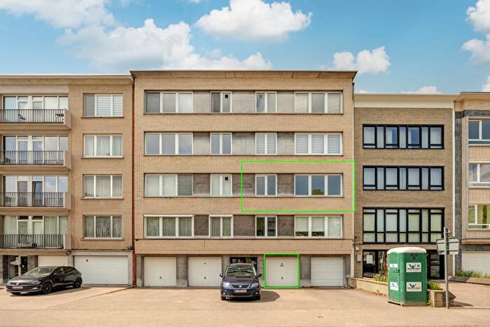 Appartement 9 pièces à Prins Boudewijnlaan, Wilrijk, à vendre