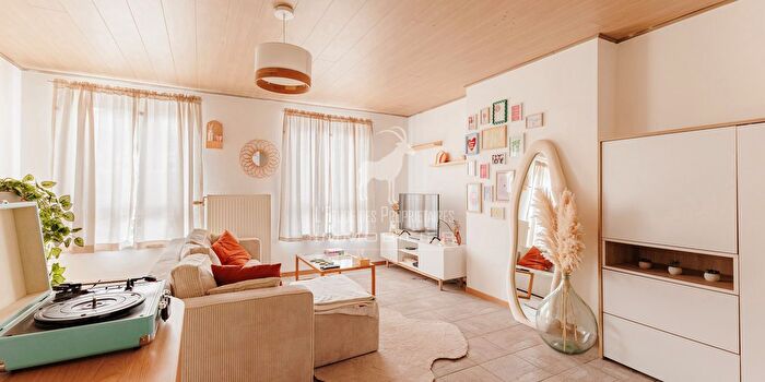 MonceausurSambre, Henegouwen : Appartement 4 pièces à vendre