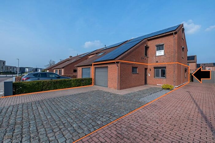 RodeKruislaan, a : Maison 1 pièce à vendre