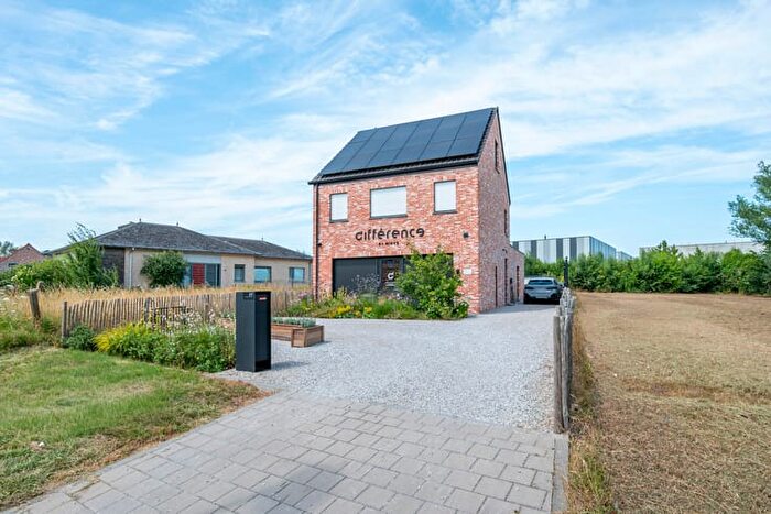 Maison 4 pièces à vendre à Baron Tibbautstraat, Berlare Overmere