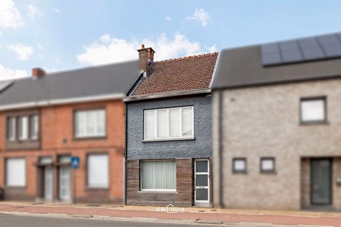 Maison 3 pièces à Nieuwkerkenstraat, SintNiklaas, à vendre