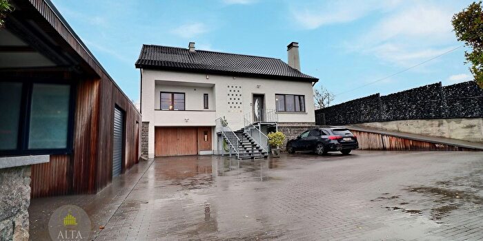 Chaussée de Bruxelles, PetitEnghien : Maison 3 pièces à vendre