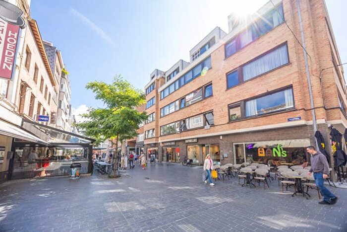 Lijnbaanstraat, Oostende : Appartement 8 pièces à vendre