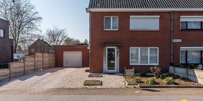 Maison 3 pièces à vendre à Toekomststraat, Oevel