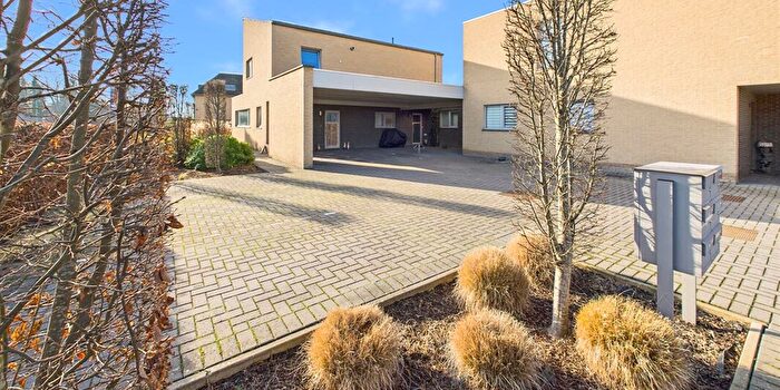 Naamsesteenweg C, SintTruiden : Maison 3 pièces à vendre