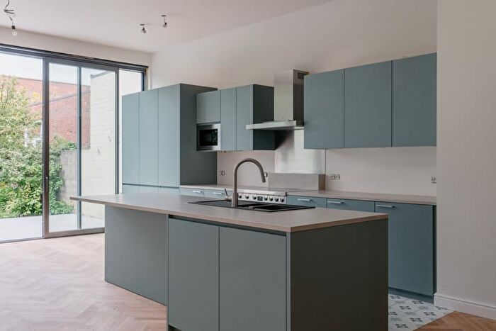 Maison 5 pièces à Haantjeslei, Antwerpen, à louer