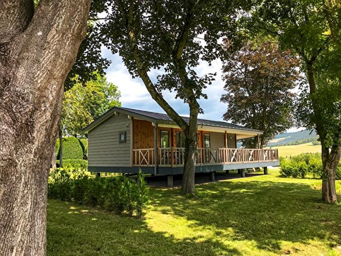 Maison 5 pièces à Rue Du Batty, Hotton, à vendre