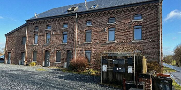 Rue de Wiltz, Bastogne : Maison 15 pièces à vendre