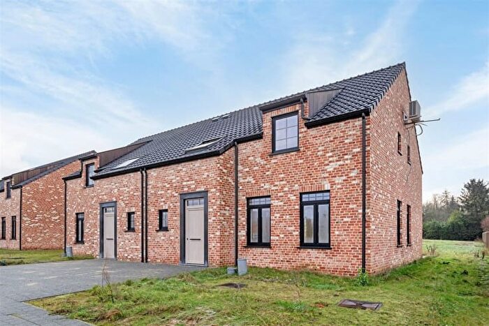 Maison 3 pièces à vendre à Mannenberg F, SCHERPENHEUVEL