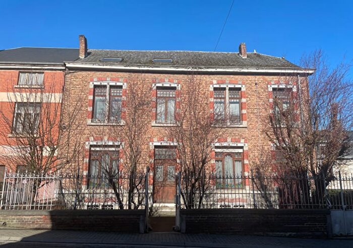 Maison 7 pièces à vendre - Rue De Rochefort, Beauraing
