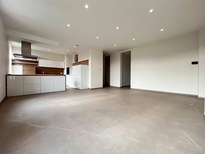 Rue du Chambge, TOURNAI : Appartement 4 pièces à louer
