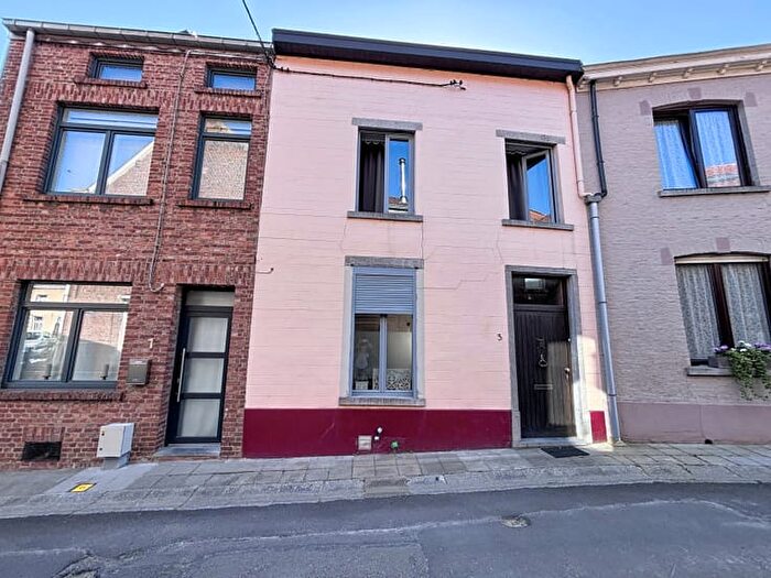 Maison 3 pièces à Rue Jean Theys, BraineleChateau, à louer