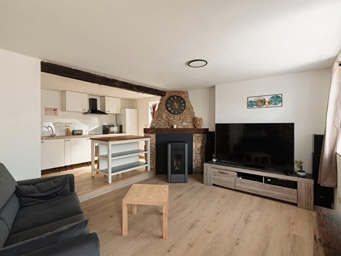 Maison 2 pièces à vendre à Rue Bonaparte, HABAYLANEUVE