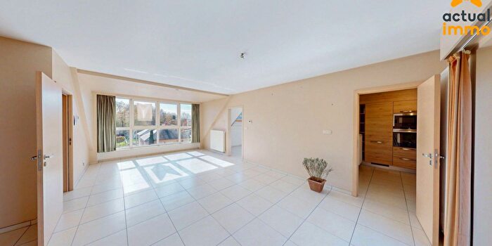 Rue de lOlive, La Louvière : Appartement 3 pièces à vendre