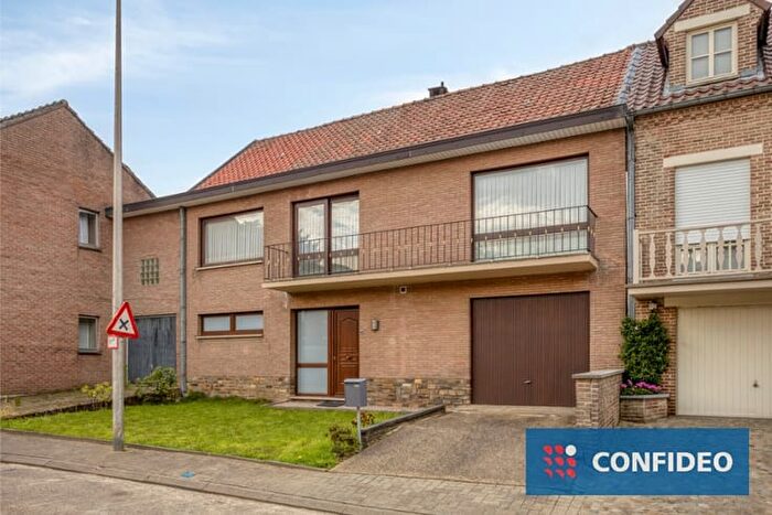 Maison 12 pièces à vendre à SintMedardusstraat, TongerenBorgloon