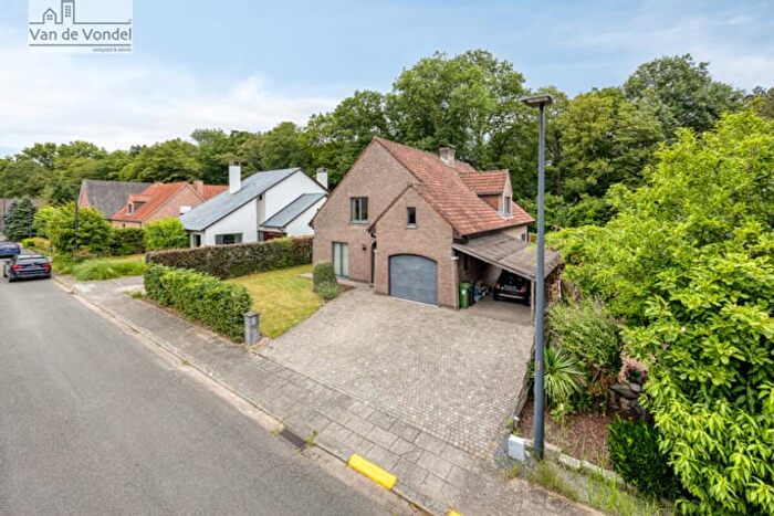 Maison 3 pièces à vendre à Ronsevaaldreef, Aalst Erembodegem
