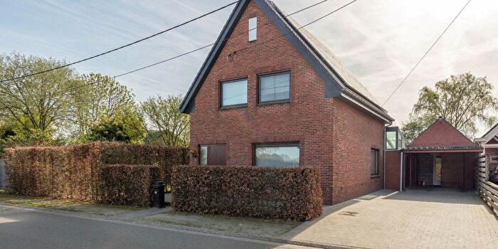 Nieuwstraat, Hamont : Maison 4 pièces à vendre