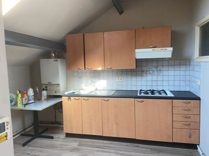 Rue De Gilly, Charleroi - Appartement 2 pièces à louer