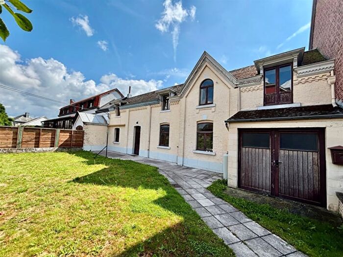 Maison 4 pièces à vendre à Rue de Givet, BEAURAING